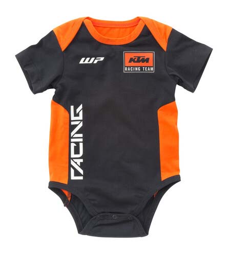 [3PW240005701] BABY TEAM BODY  (62/0-3MO)